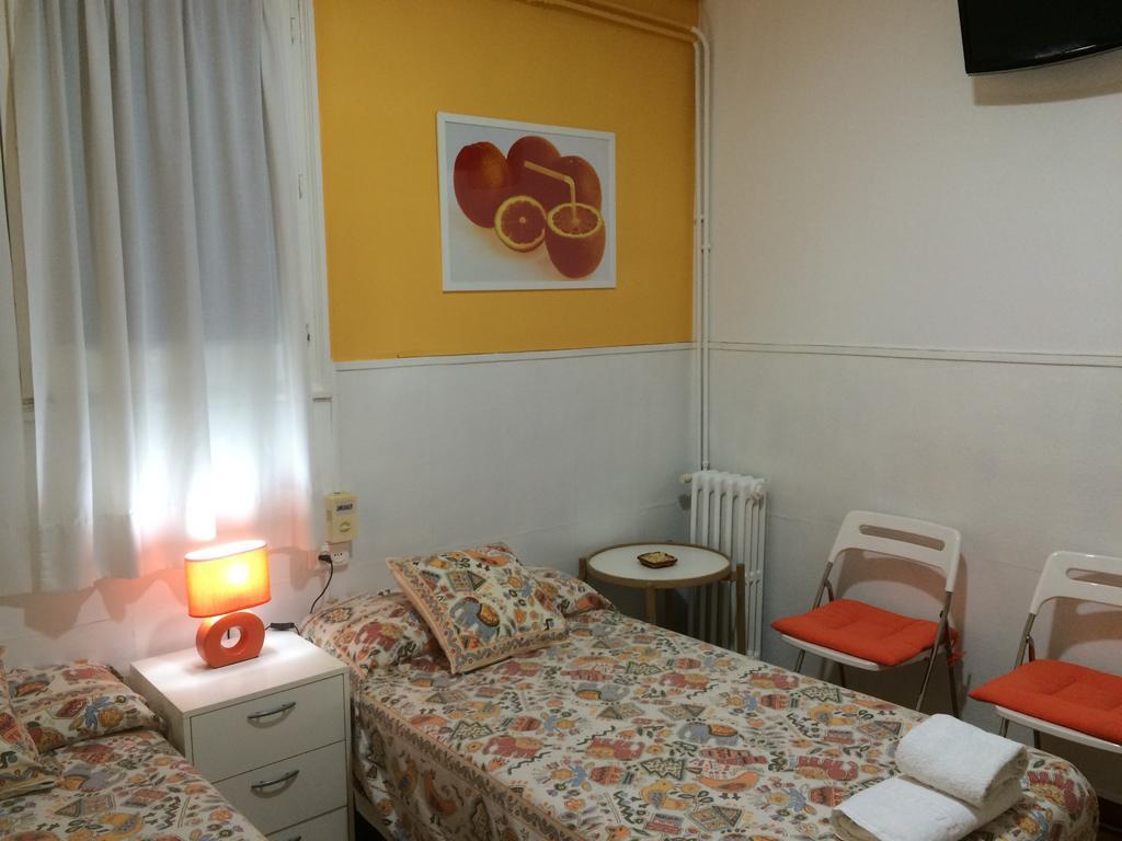 Hostal Valls Βαρκελώνη Δωμάτιο φωτογραφία