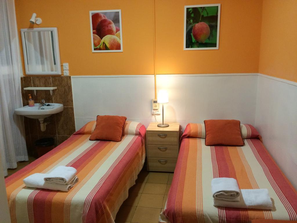 Hostal Valls Βαρκελώνη Εξωτερικό φωτογραφία