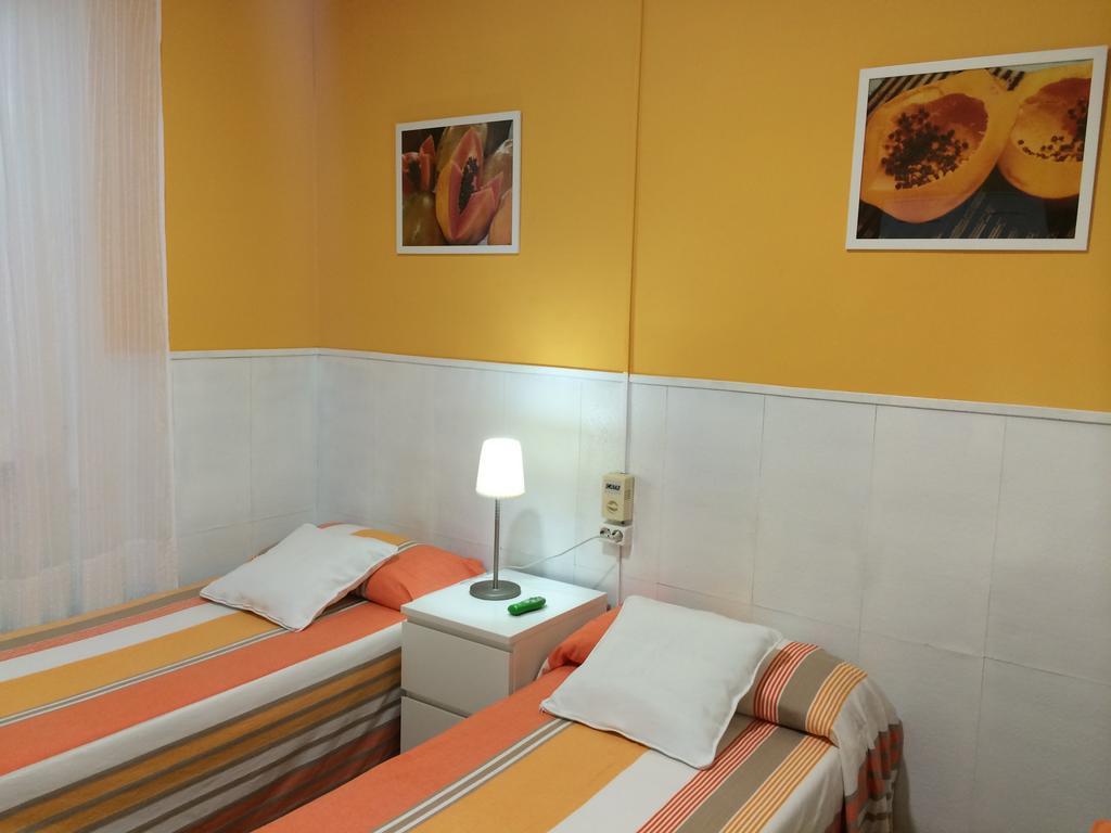 Hostal Valls Βαρκελώνη Εξωτερικό φωτογραφία