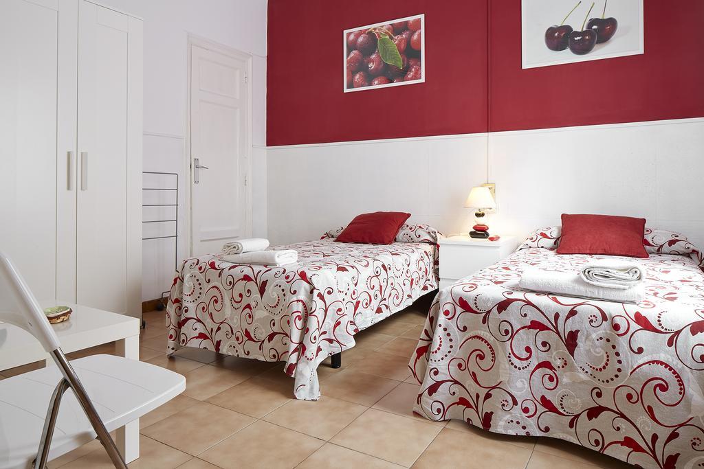 Hostal Valls Βαρκελώνη Εξωτερικό φωτογραφία