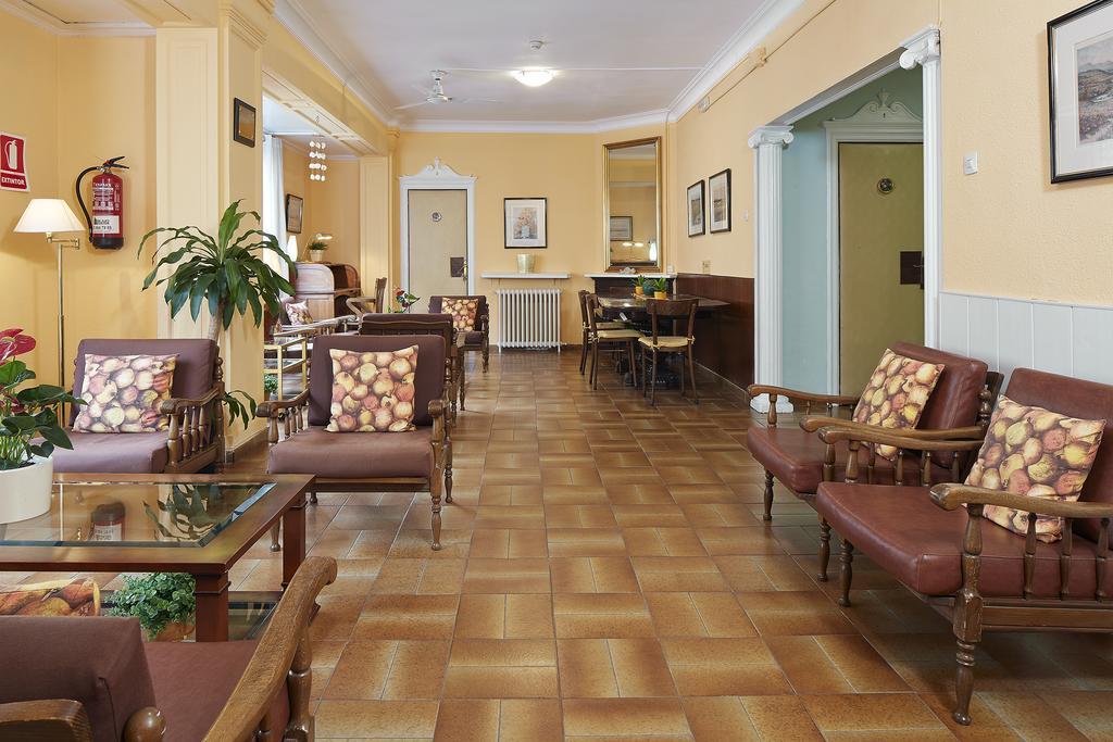 Hostal Valls Βαρκελώνη Εξωτερικό φωτογραφία