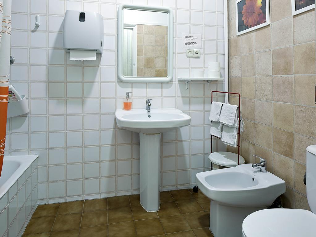 Hostal Valls Βαρκελώνη Εξωτερικό φωτογραφία