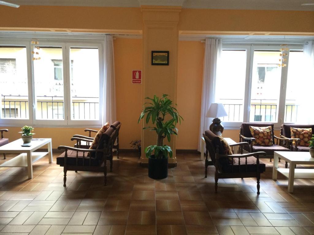 Hostal Valls Βαρκελώνη Εξωτερικό φωτογραφία