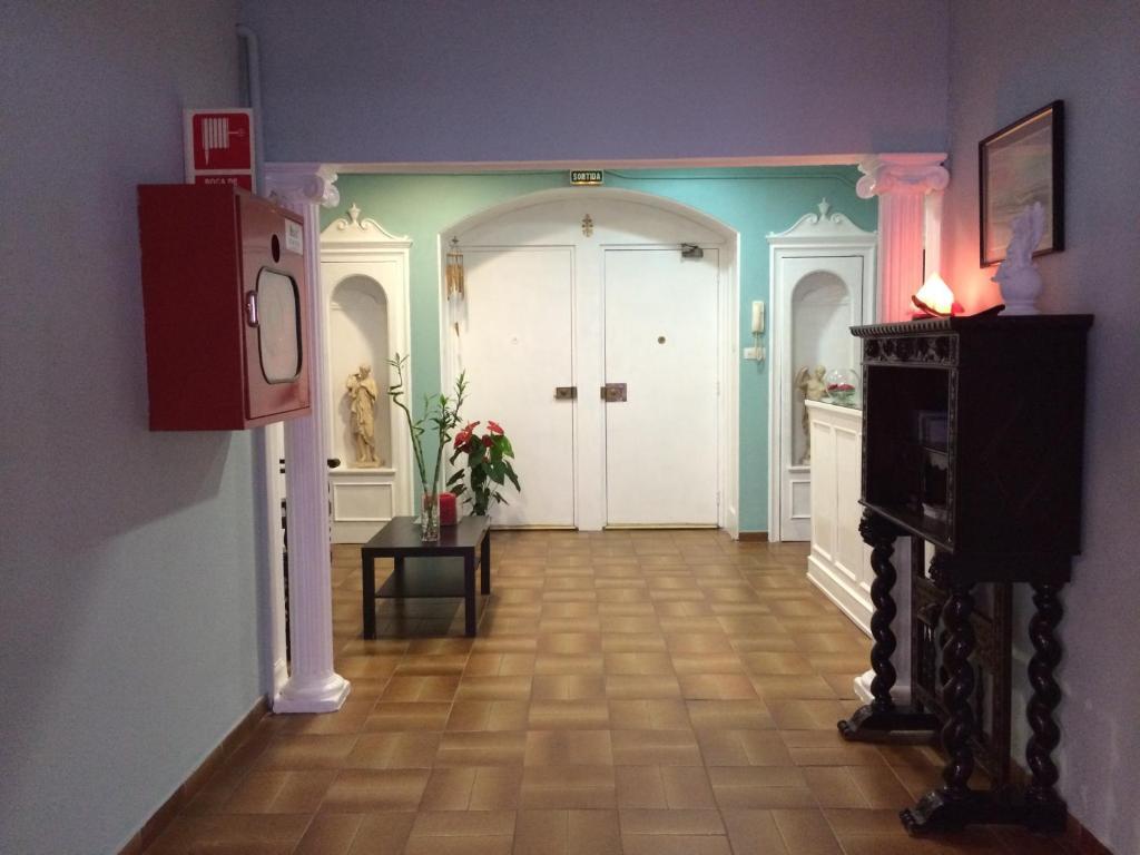 Hostal Valls Βαρκελώνη Εξωτερικό φωτογραφία