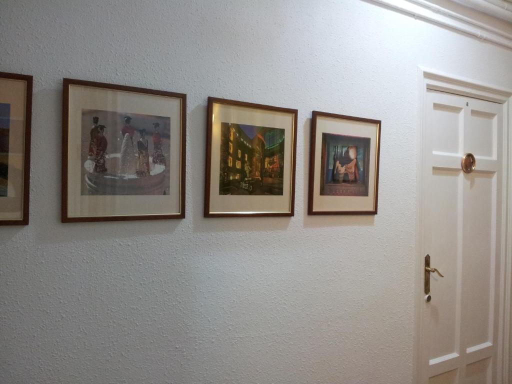 Hostal Valls Βαρκελώνη Εξωτερικό φωτογραφία