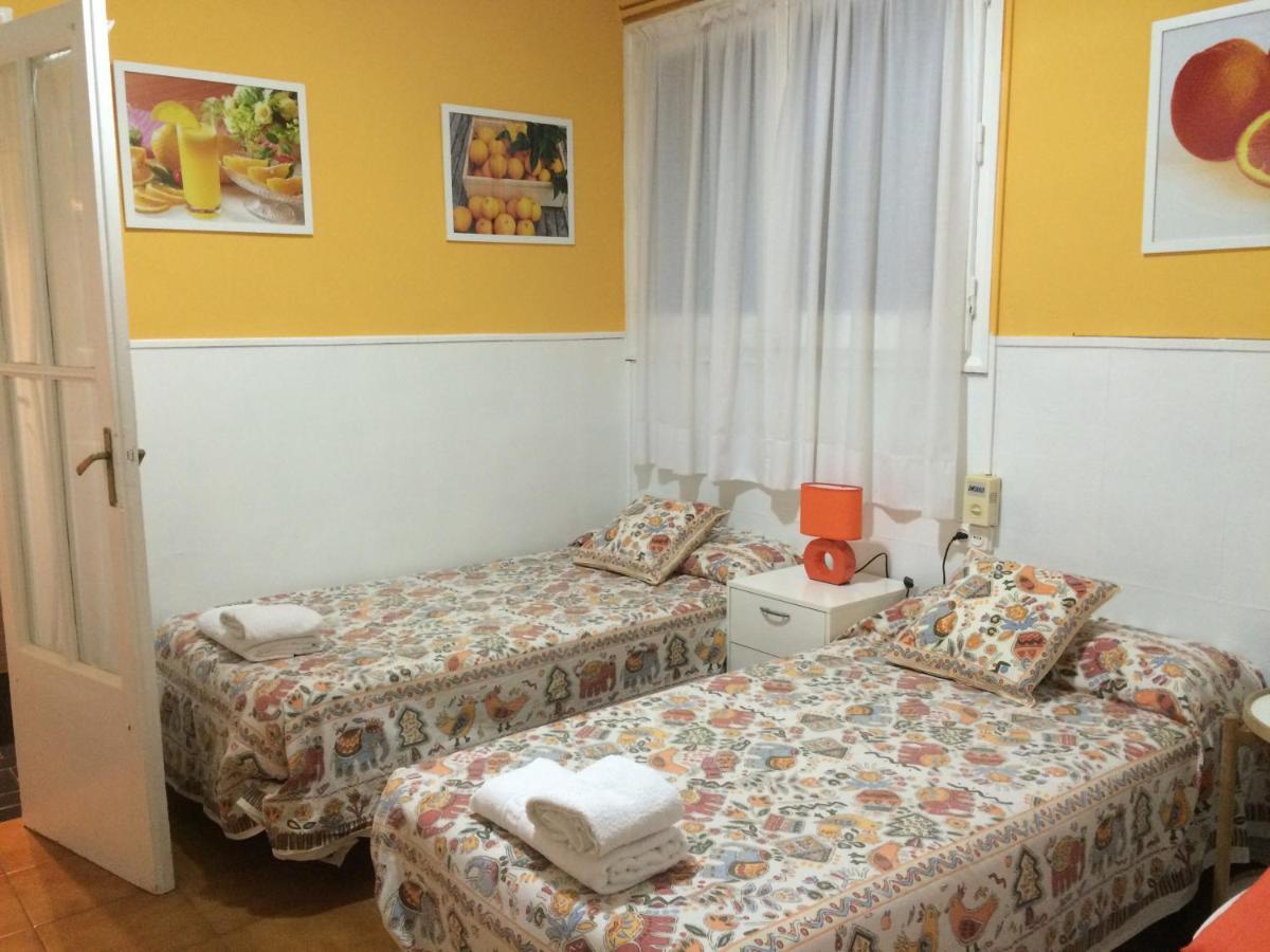 Hostal Valls Βαρκελώνη Εξωτερικό φωτογραφία